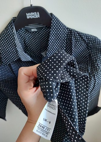36 Beden Marks and Spencer Düğmeli Siyah Puantiyeli Kadın Gömlek