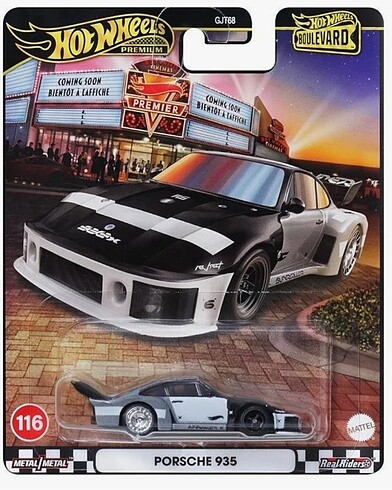 PORSCHE 935