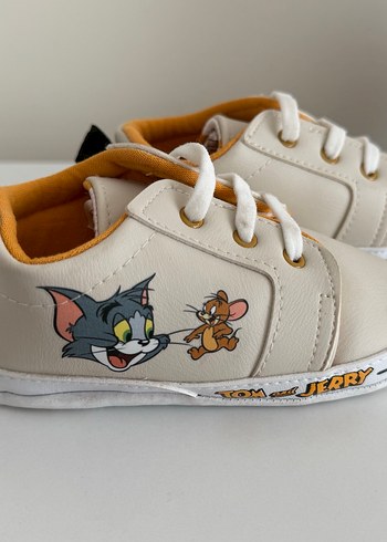 21 Beden Tom ve Jerry Desenli Bebek İlk Adım Ayakkabısı