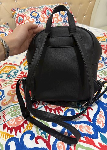 LCW Siyah Deri Kadın Sırt Çantası - Görsel 2