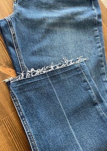 Mavi Desenli Düğmeli Zara Kadın Kot Pantolon - Görsel 5