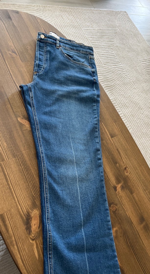 Mavi Desenli Düğmeli Zara Kadın Kot Pantolon - Görsel 4