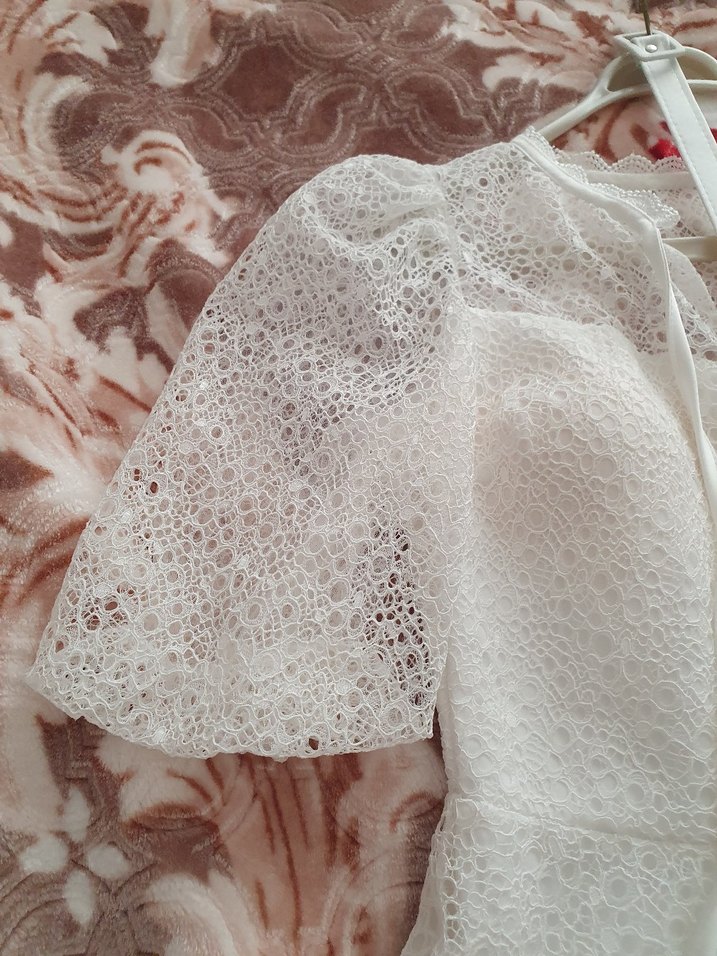 Bohem V Yaka Beyaz A Kesim abiye sadece 1 kez giyildi - Görsel 5