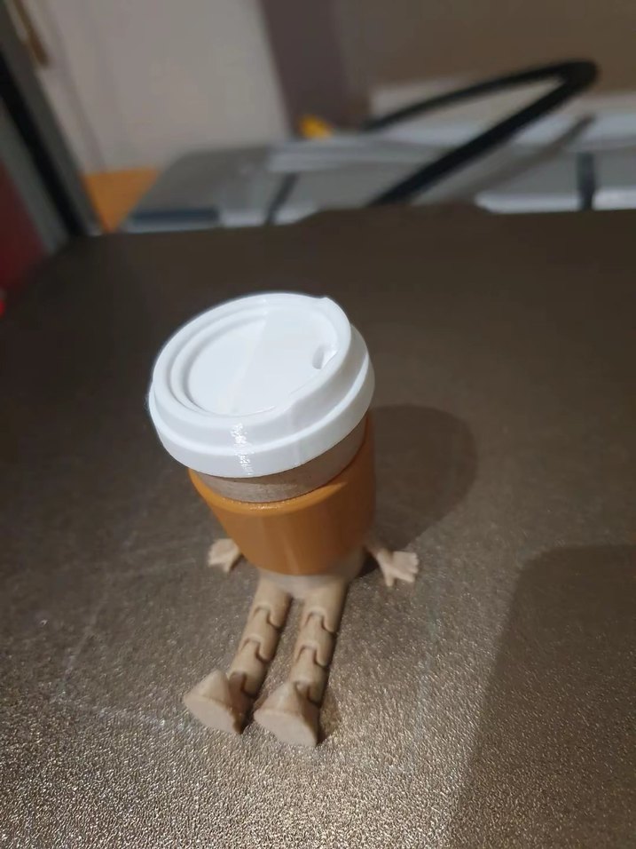 Bej Renkli Oturan Figürin - Görsel 2