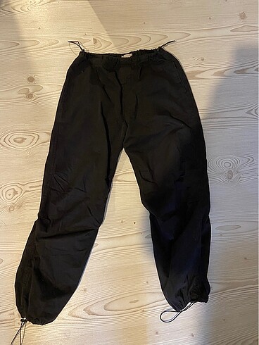 Stradivarius stradivarius parasut pantolon