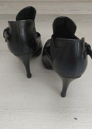 36 Beden siyah Renk Tokalı Siyah Stiletto Topuklu Kadın Bot