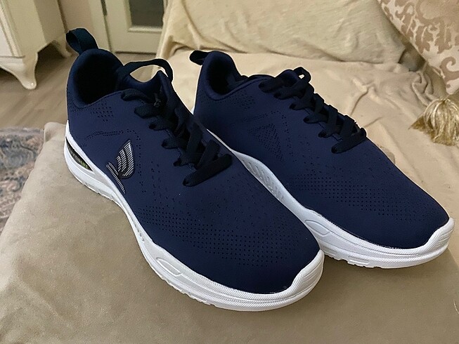 Sneakars spor koşu ayakkabısı sıfır ürün