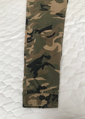 Colin's Kamuflaj pantolon