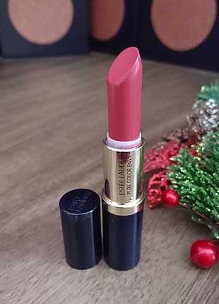 ESTEE LAUDER REBELLİOUS ROSE RUJ 