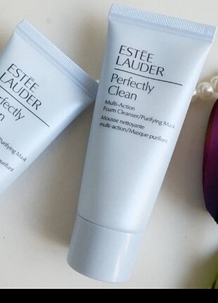 Estee lauder perfectly clean 