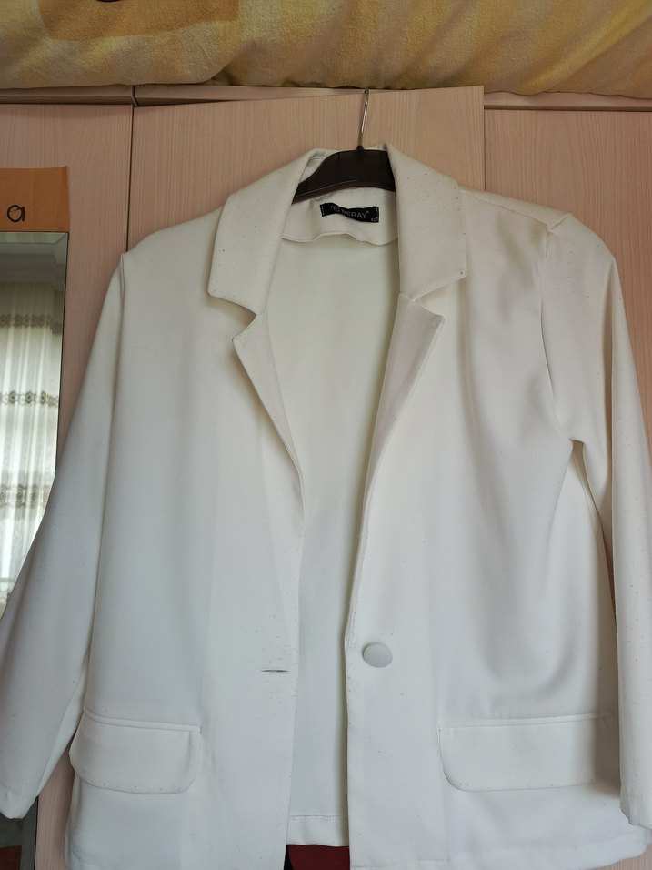 Beyaz Düğmeli Kadın Ofis Ceket - Görsel 2