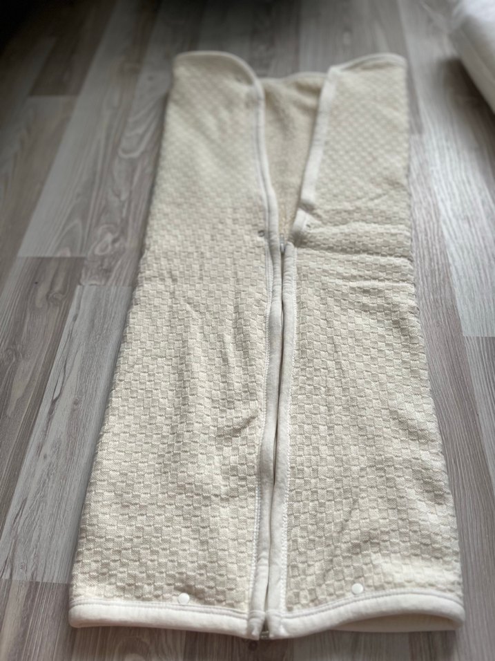 Kapüşonlu Bebek Battaniyesi - Beyaz - Görsel 4