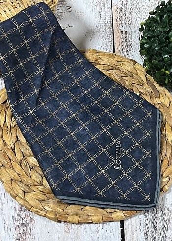 Locella Soft Eşarp 90x90 cm ölçülerindedir. - Görsel 13