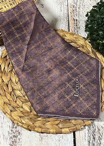 Locella Soft Eşarp 90x90 cm ölçülerindedir. - Görsel 4