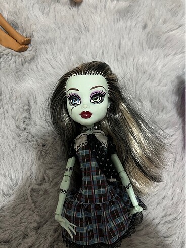 Monster high ilan
