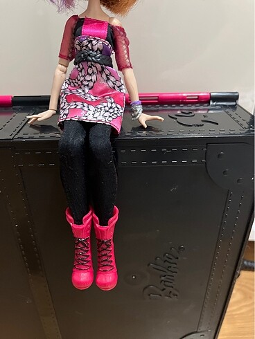  Beden Monster High