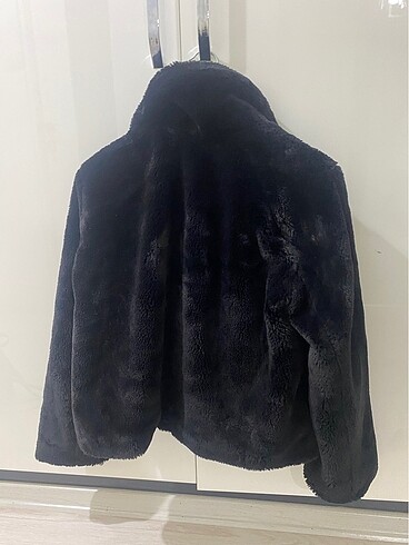 Pull and Bear Kısa kürk