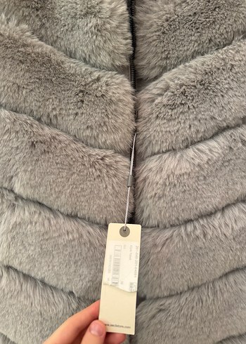 Gri Kürklü Kadın Yelek - Görsel 3