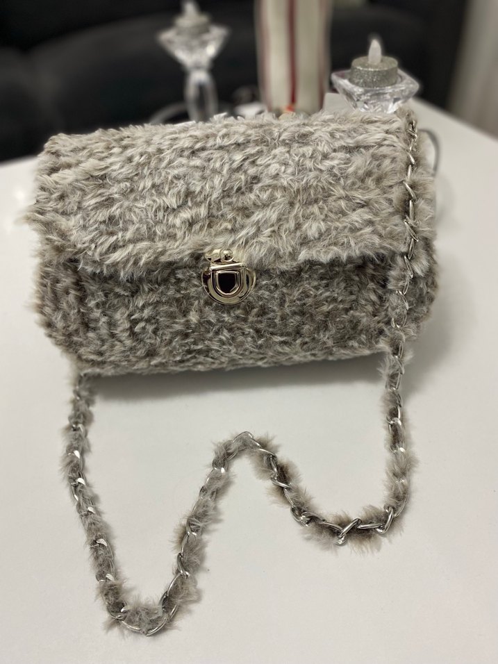Gri Kürklü Örgü Kadın Çanta - Görsel 4
