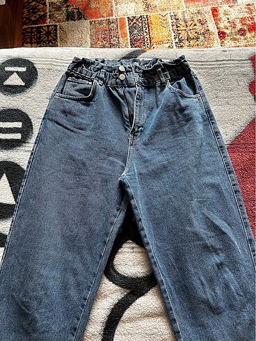 Beli lastikli jean