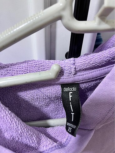 xs Beden lila crop sweatshirt