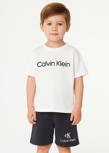 Calvin Klein Beyaz Erkek Çocuk Tişört Şort Takım