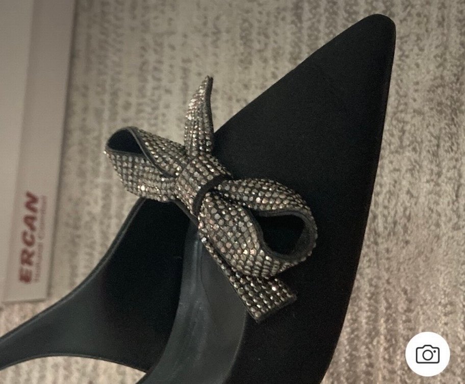 Siyah İşlemeli Fiyonklu Stiletto Topuklu Ayakkabı - Görsel 4