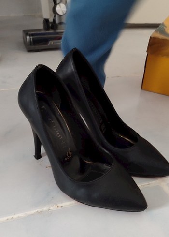 Siyah Bağcıklı Stiletto Topuklu Kadın Ayakkabı