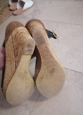 38 Beden siyah Renk Dolgu Tahta Topuk Ayakkabı