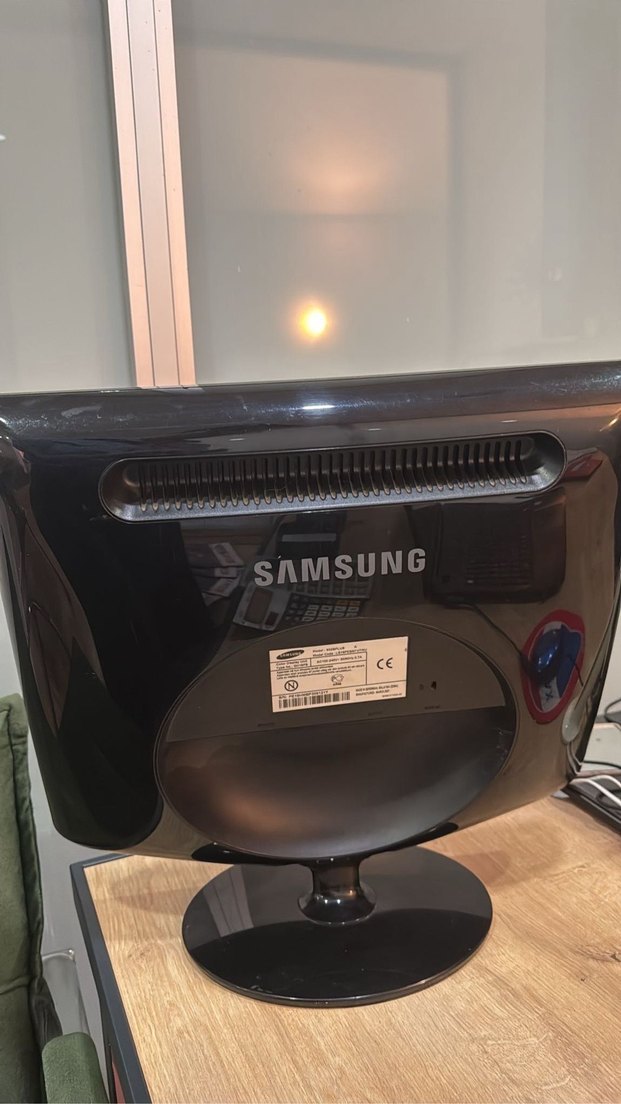 Samsung SyncMaster 932B Monitör - Görsel 2