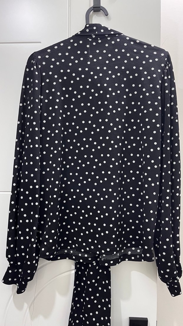 Zara Puantiyeli Bağlamalı Şık Bluz - Görsel 4