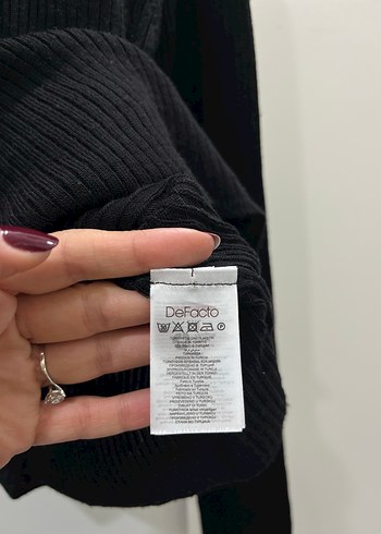 Defacto Siyah V Yaka İnce Örgü Kadın Kazak - Görsel 4