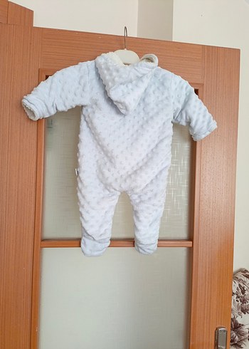 Düğmeli Beyaz Bebek Tulumu - Görsel 3