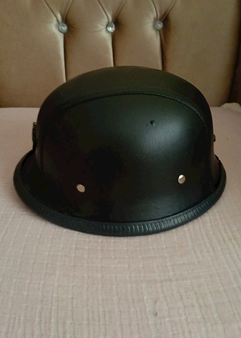 Siyah Deri Kemerli Klasik Motosiklet Kaskı - Görsel 2