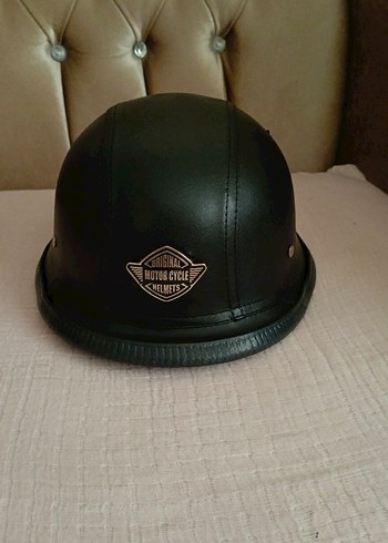 Siyah Deri Kemerli Klasik Motosiklet Kaskı - Görsel 4