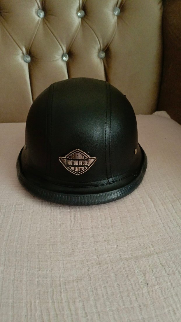 Siyah Deri Kemerli Klasik Motosiklet Kaskı - Görsel 4