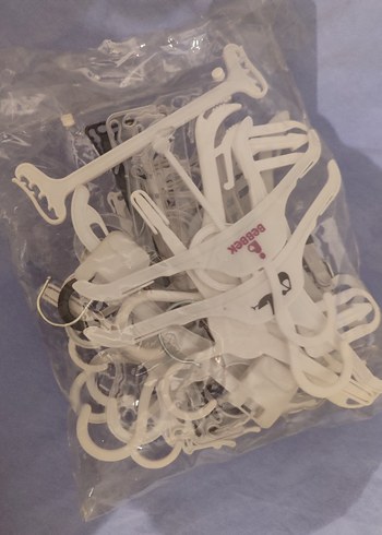Bebek Beyaz Plastik askılık