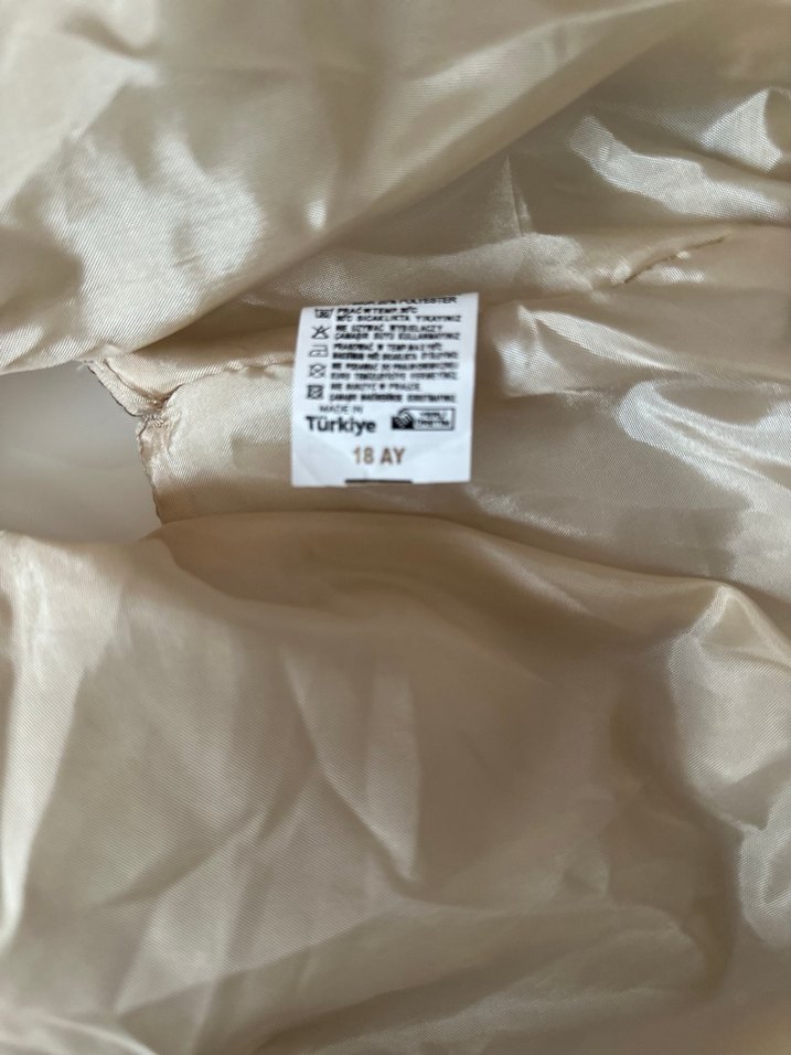 Kız Çocuk Beyaz Kürklü Yelek - Görsel 5