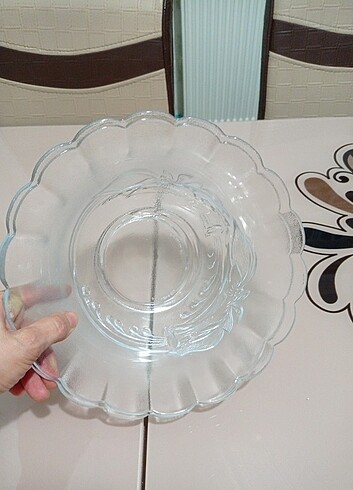 Diğer 1 adet cam meyvelik salatalik