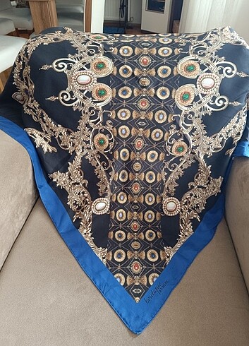 Armine Armine İpek eşarp