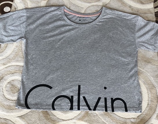 Calvin Klein t shirt 