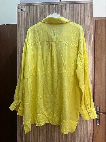 44 Beden sarı Renk Gömlek
