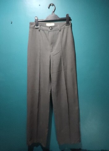 PULL AMD BEAR STRAIGHT FIT KUMAS PANTALON