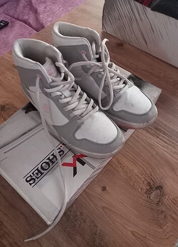 38 Beden Lamberjack bayan spor ayakkabı