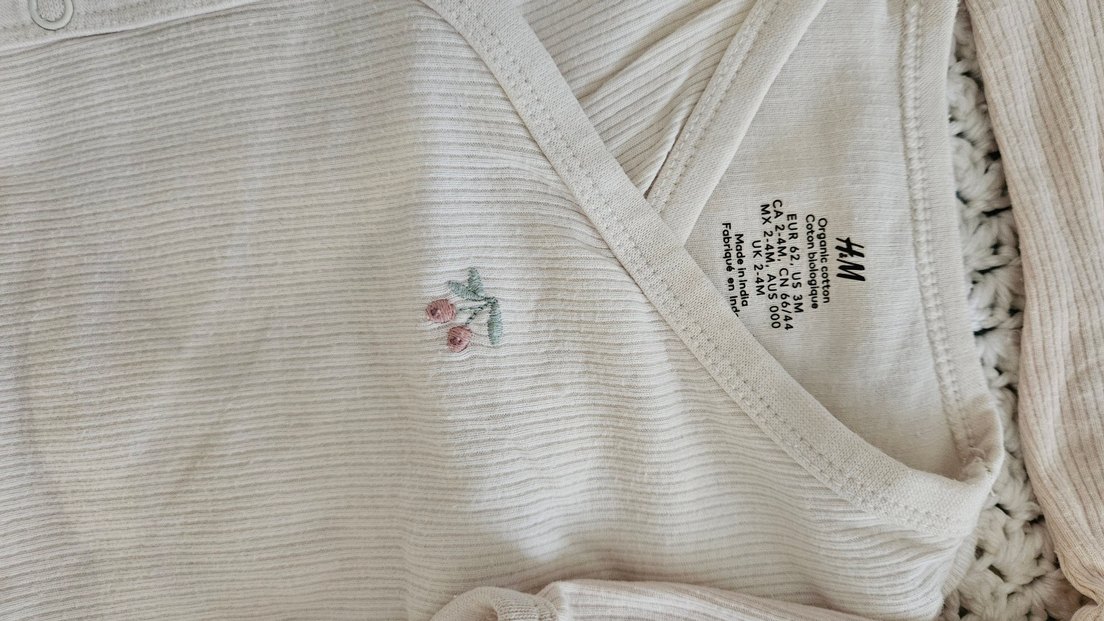 Uzun Kollu, Düğmeli Bebek Kız Body - Görsel 2