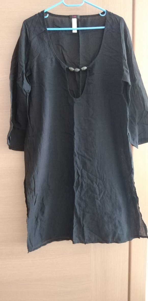 Siyah plaj, havuz kıyafeti. Yırtmaçlı - Görsel 2