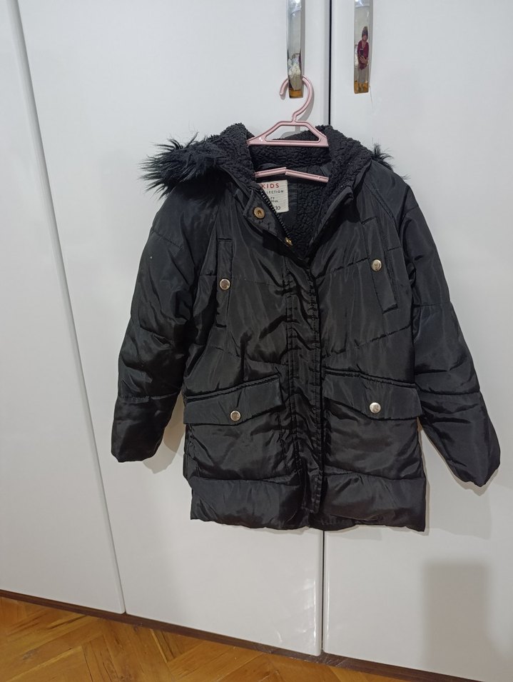 Siyah Kürklü kız Çocuk Mont - Görsel 2