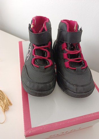 28 Beden Kız Çocuk Siyah Pembe Velcro Spor Ayakkabı