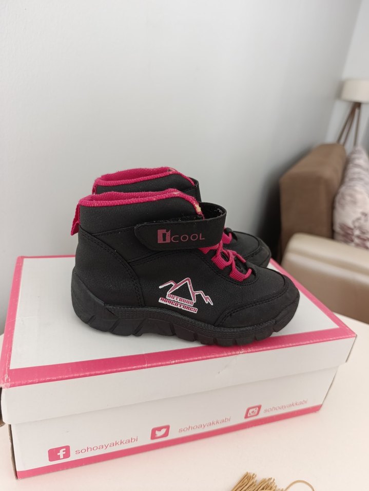 Kız Çocuk Siyah Pembe Velcro Spor Ayakkabı - Görsel 2