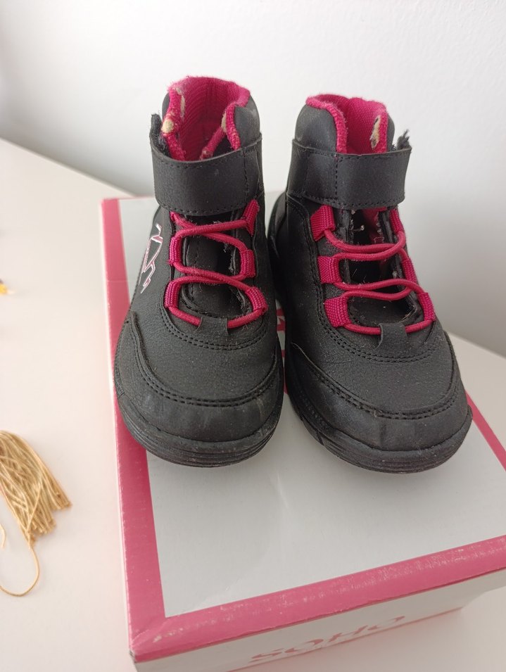 Kız Çocuk Siyah Pembe Velcro Spor Ayakkabı - Görsel 3